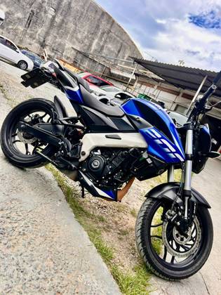 BAJAJ DOMINAR 200 BAJAJ DOMINAR 200